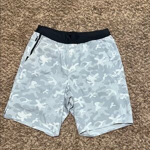 Ten Thousand Gray Camo w/liner 9”